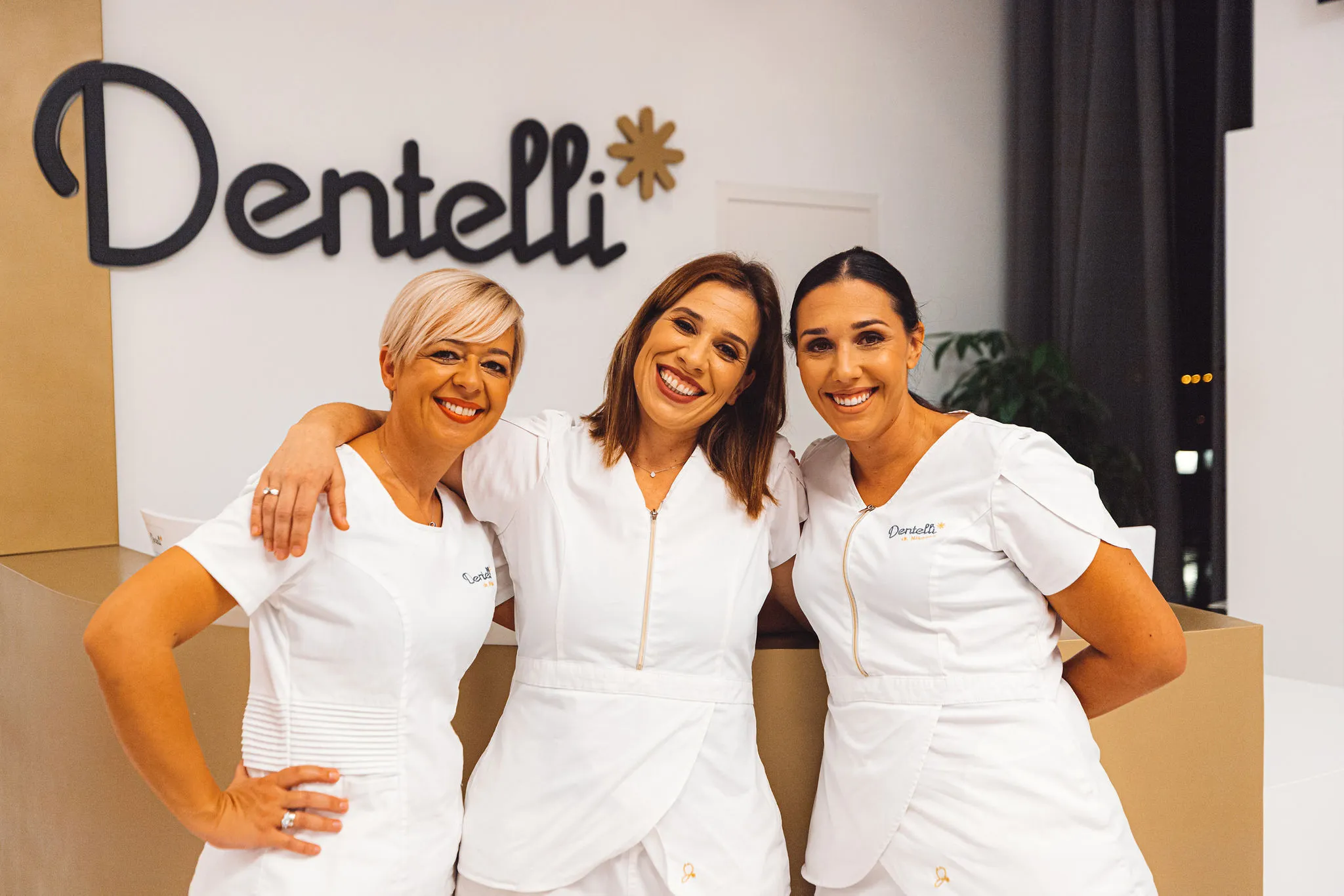 Dentelli Christmas Video — Behind the Scenes — lighting setup
