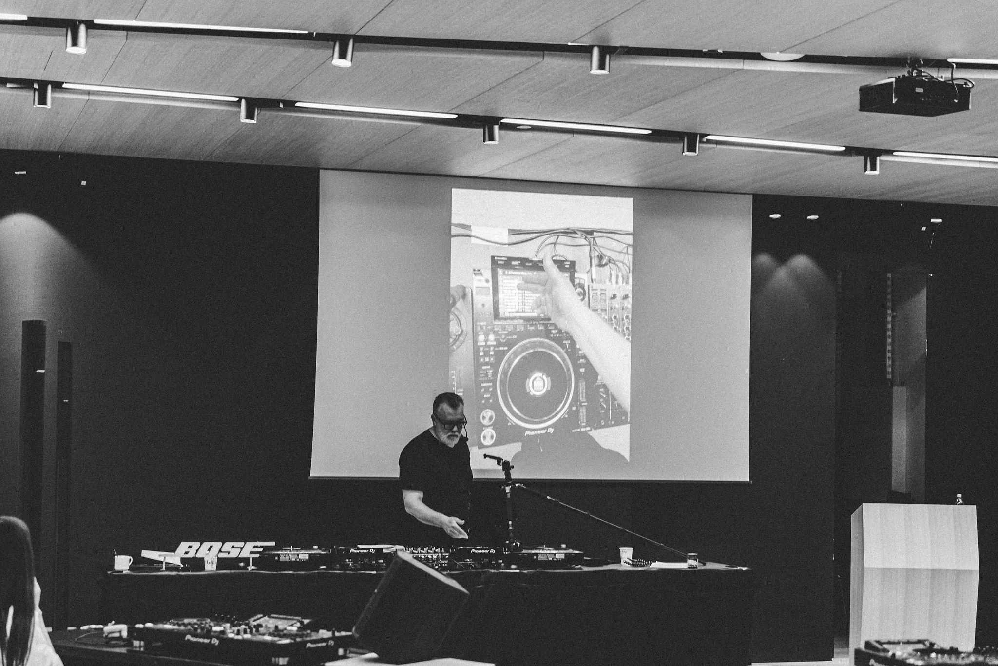 DJ Masterclass — Workshop Series Documentation — equipment detail