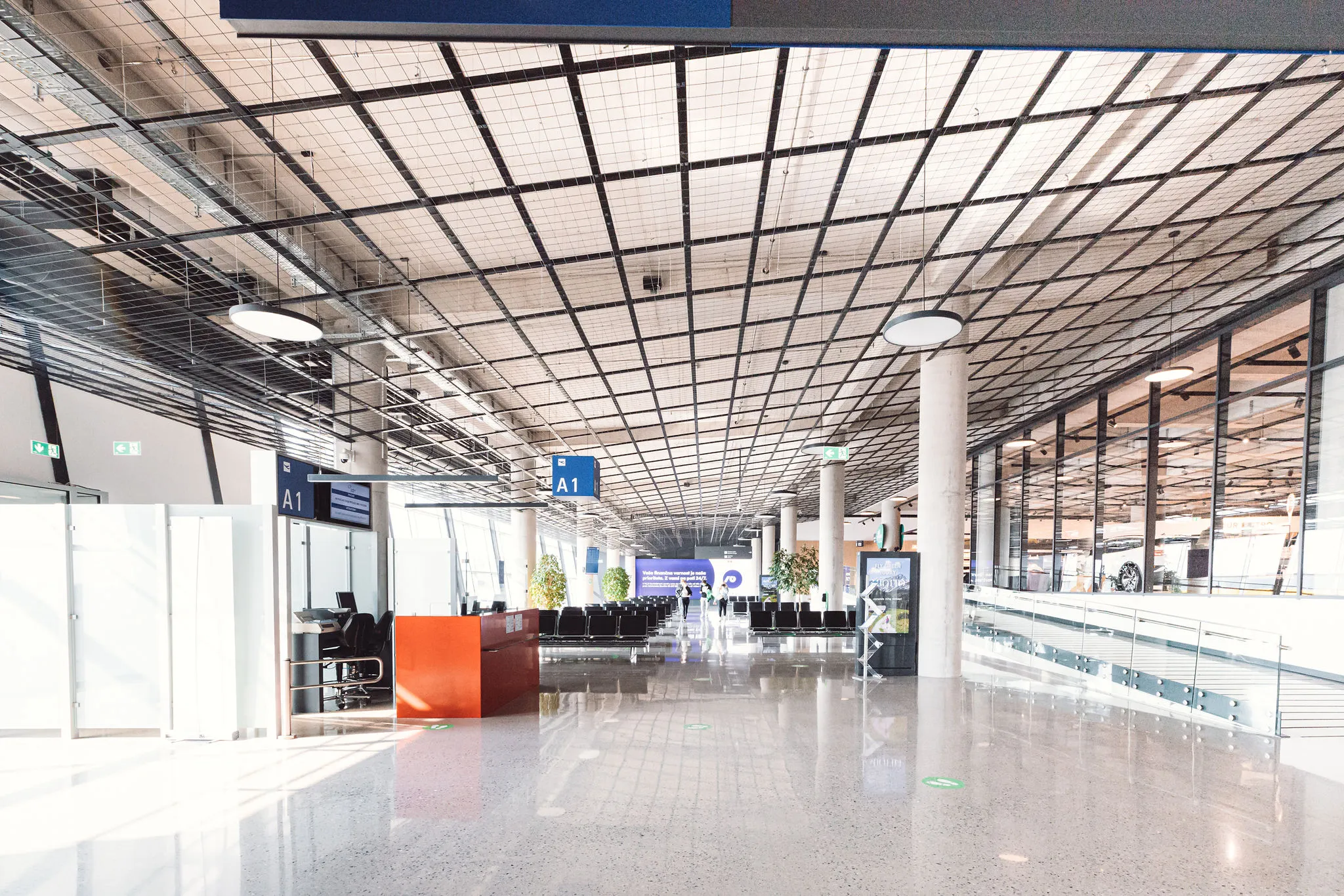 LorexSI × Bose — Ljubljana Jože Pučnik Airport — ceiling detail