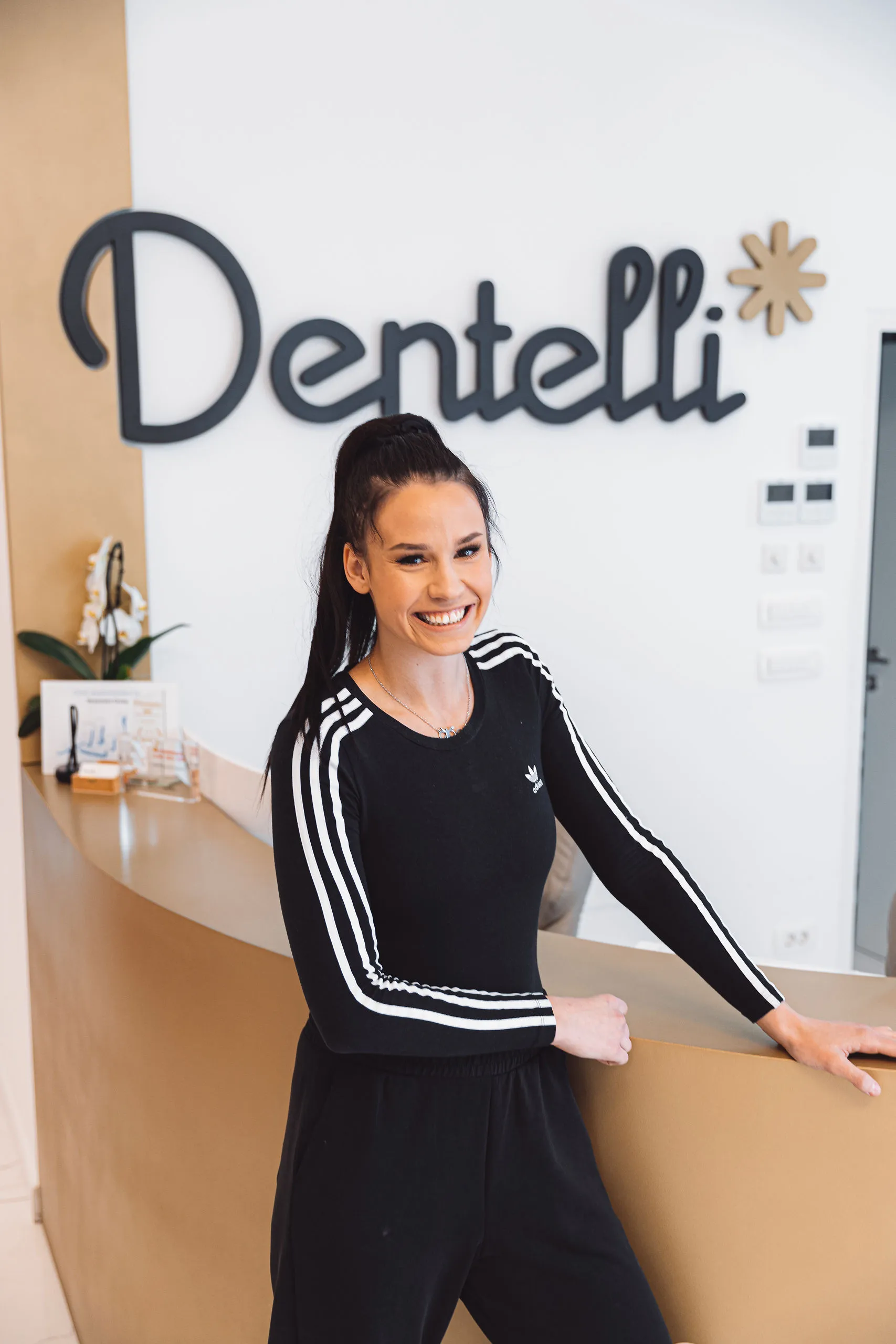 Matea Jelić × Dentelli Dental Clinic — doctor consultation