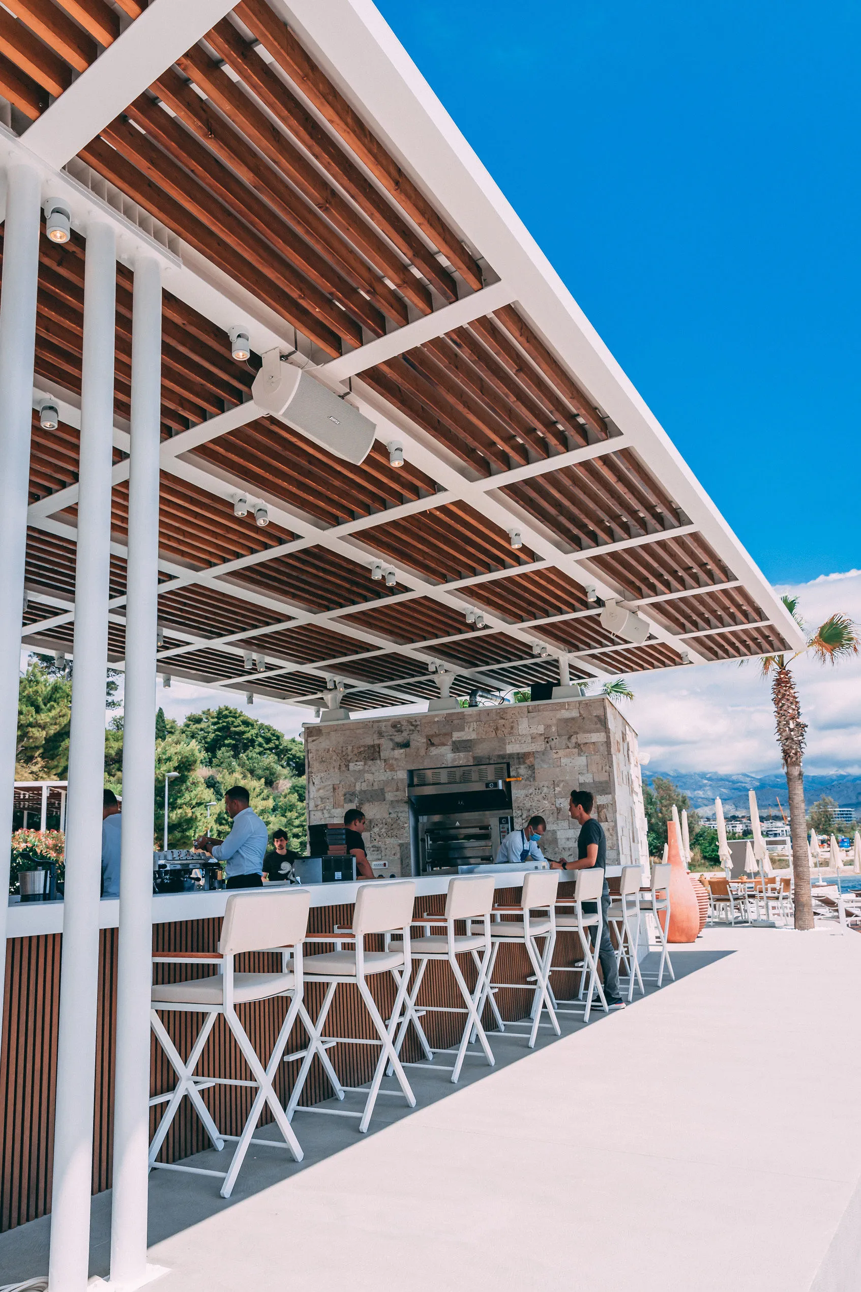 Mistral Beach Bar at Radisson Blu Split — Bose Integration Case Study — bose installation