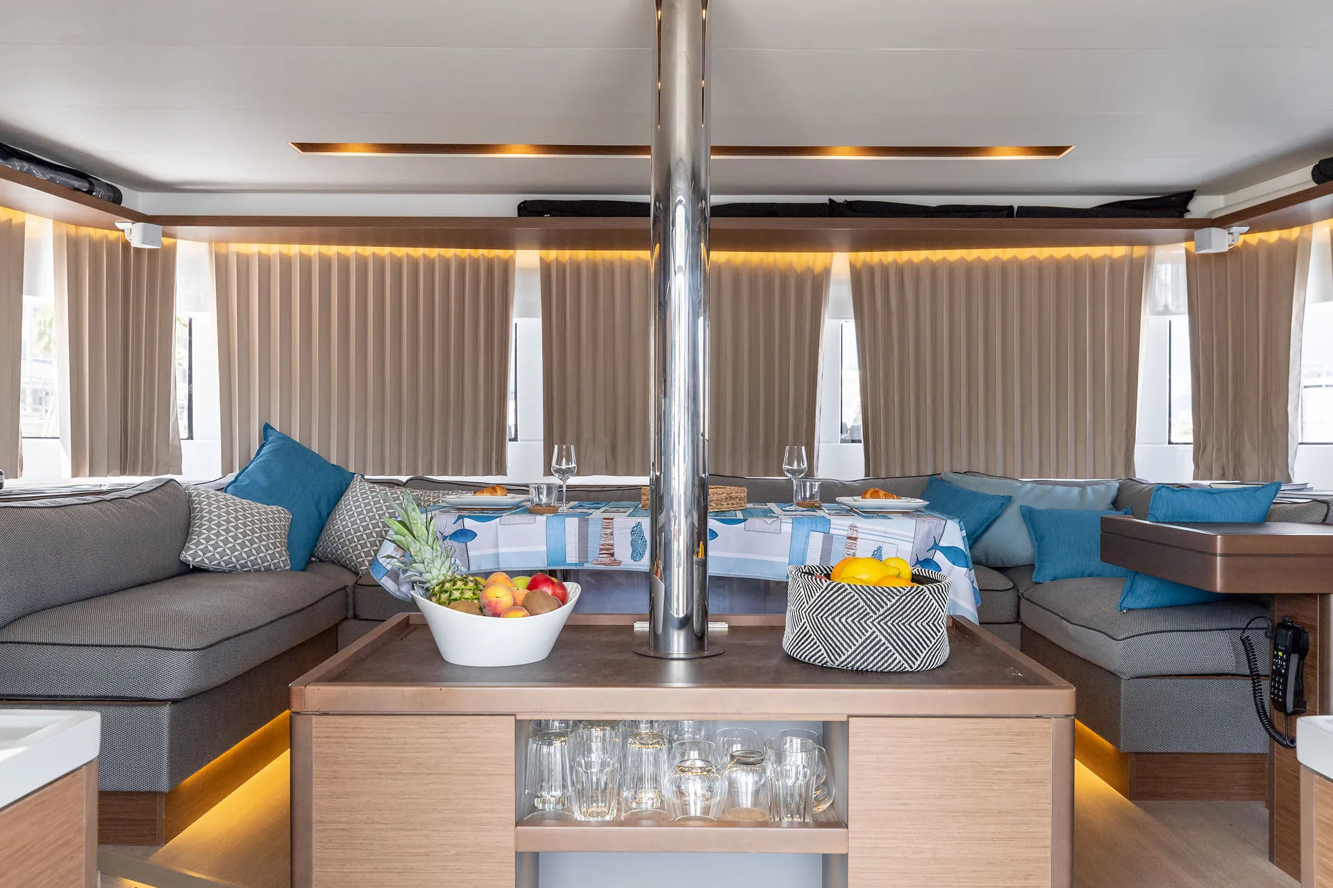 NavaBoats — Yacht Interior Portfolio — saloon